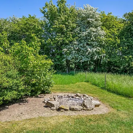 3 Bedroom Cozy In Holiday home *