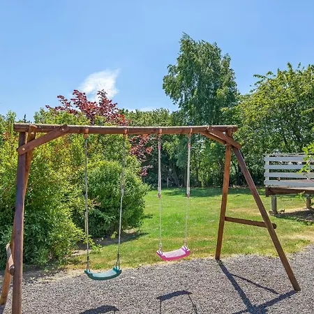 3 Bedroom Cozy In Holiday home *